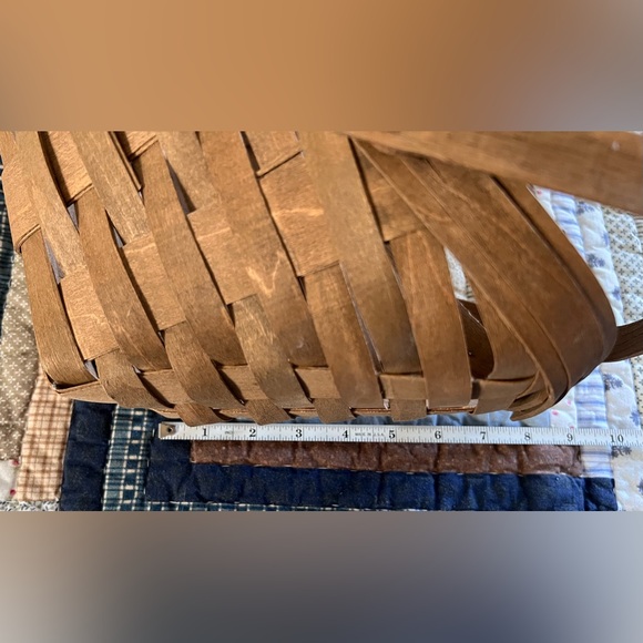 Longaberger Medium Vegetable Basket - Picture 14 of 15